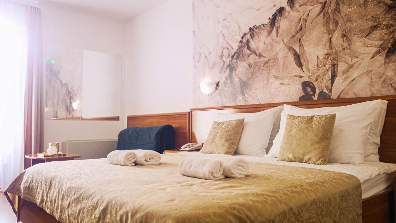 Hotel Villa Letan Fazana Ngoại thất bức ảnh