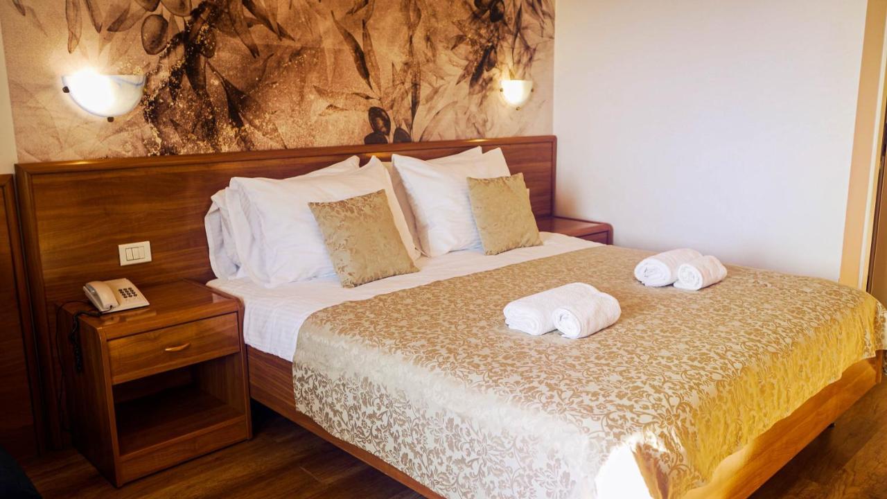 Hotel Villa Letan Fazana Ngoại thất bức ảnh